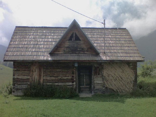 holzhaus.jpg